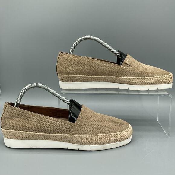 Donald Pliner Women’s Perci Casual Slip-on Flats Khaki Size 9M - Picture 1 of 11